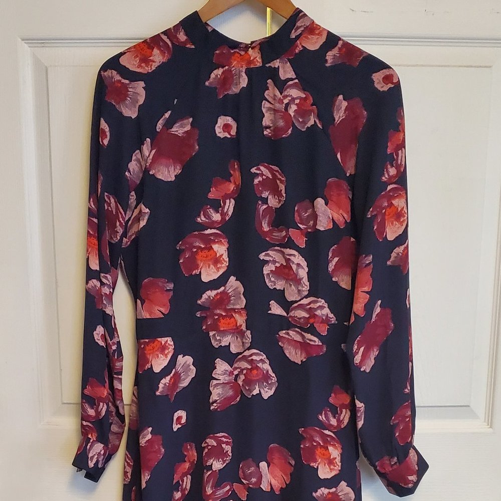 Banana Republic Fit and Flare Long Sleeve Floral Dress